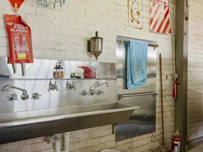 Tenancy 1 / 45 Thistle Street West, South Launceston