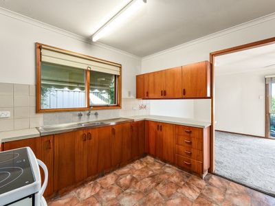 23 English Drive, Millicent