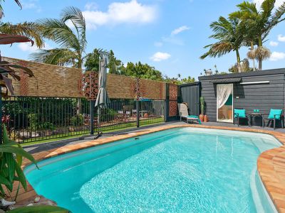 6 Niblick Street, Tewantin
