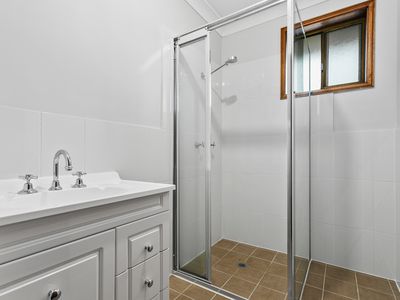 2 / 38 Beverley Avenue, Warilla