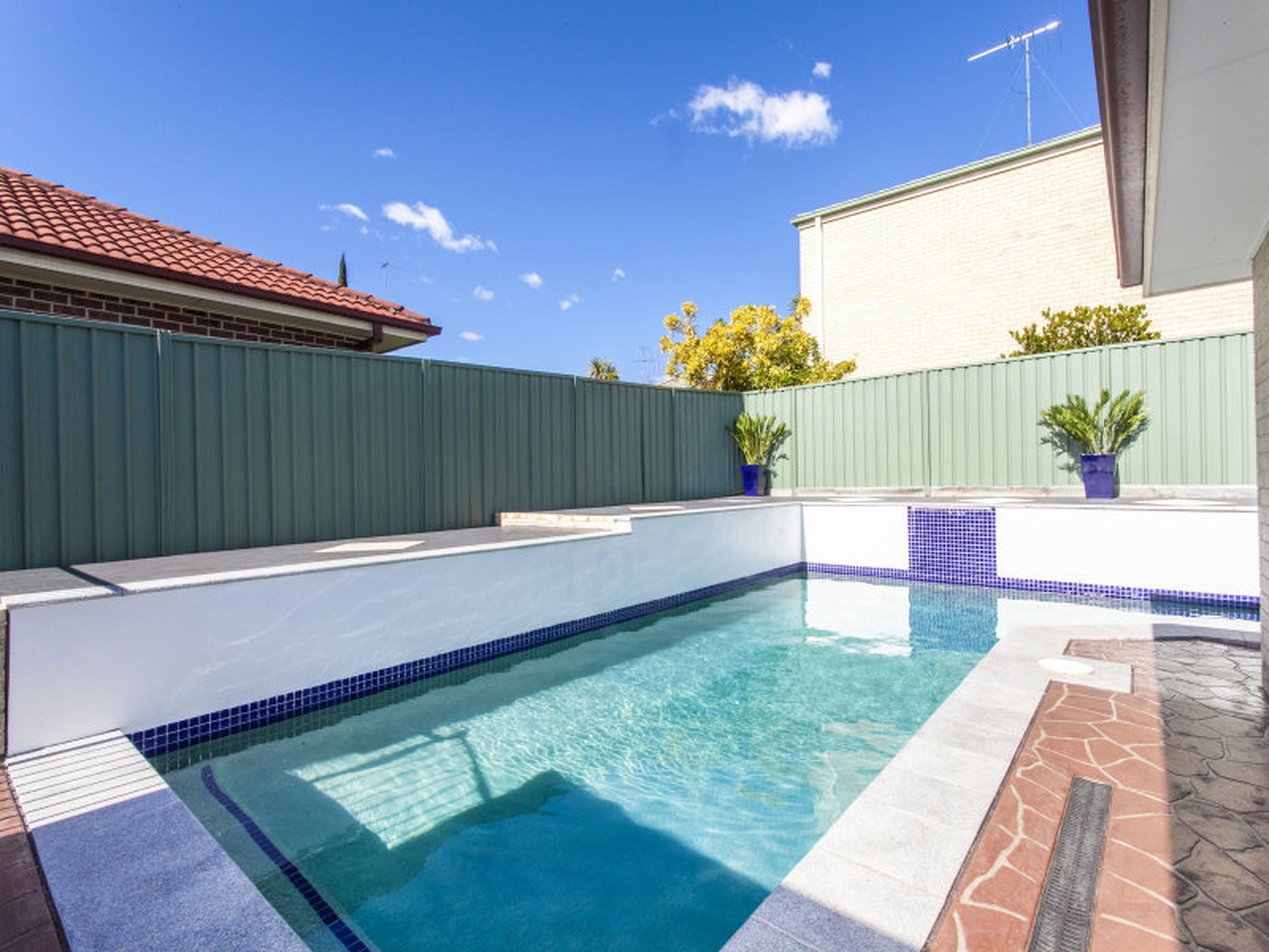 8 Laguna Drive, GLENMORE PARK