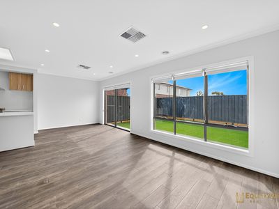 29 Tecoma Street, Manor Lakes