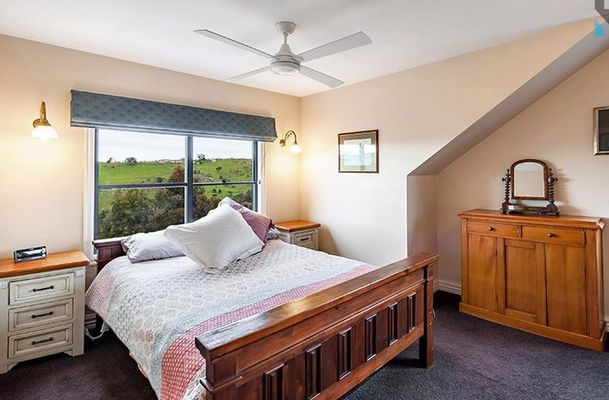 15 Creasey Court, Bulla