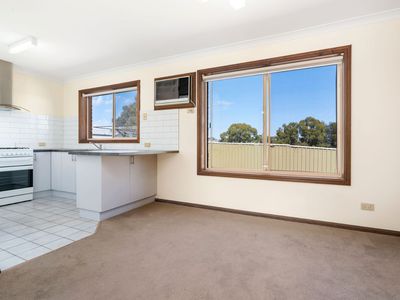 2 / 4 DANE PLACE, Wodonga