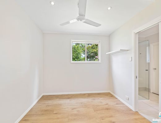 A 3 Bedroom Home PLUS Bonus Room in The Parklands Estate  image 11