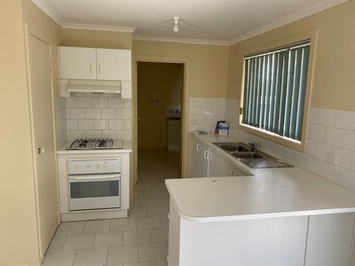 1 / 192 Tarneit Road, Werribee