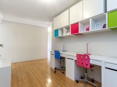 11 Januk Turn, South Guildford