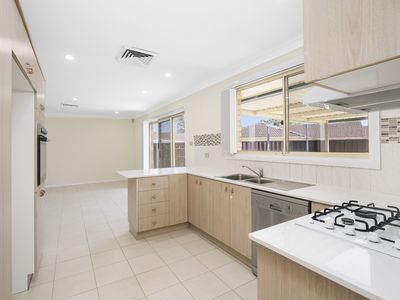 24 Isis Place, Quakers Hill