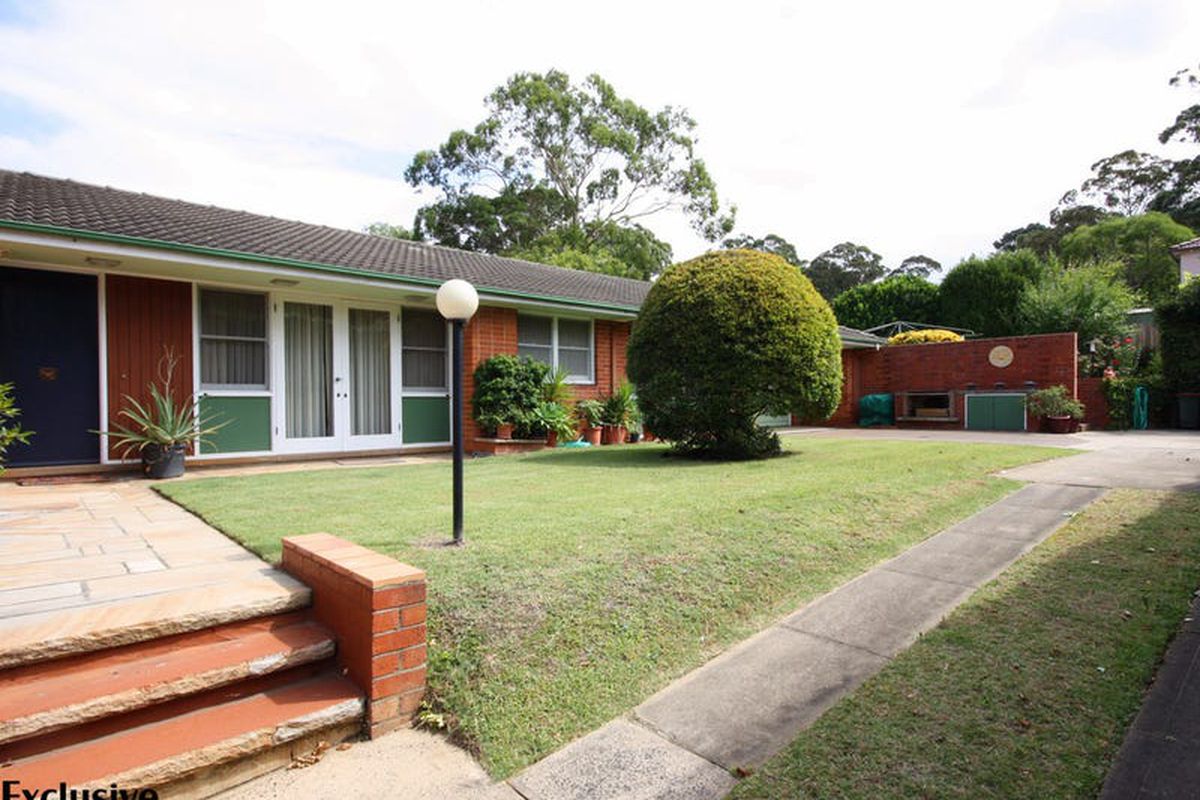 11 Tallgums Avenue, West Pennant Hills
