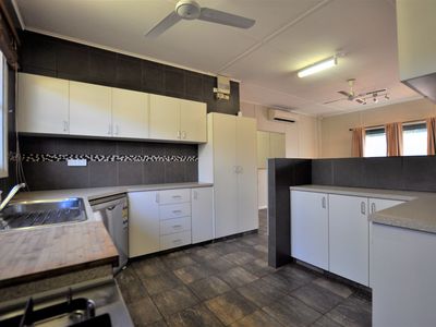 25 Corboys Place, South Hedland