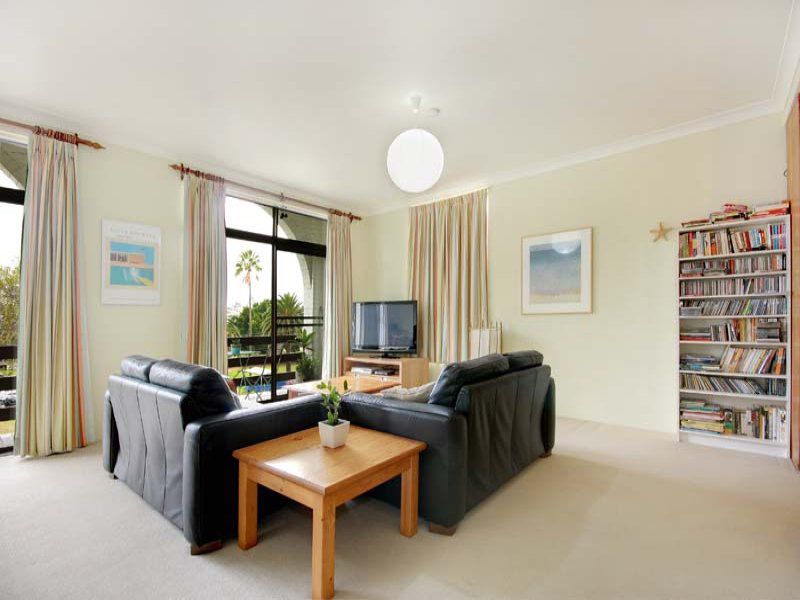 15 / 10 Market Square, Wollongong