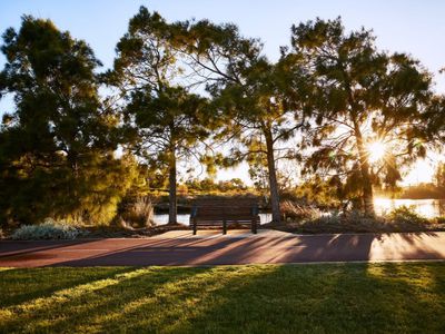 802E / 1 Saintly Entrance, Burswood