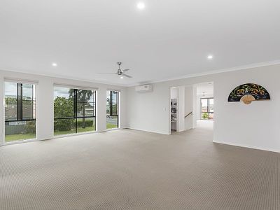 23 Esplanade, Jacobs Well