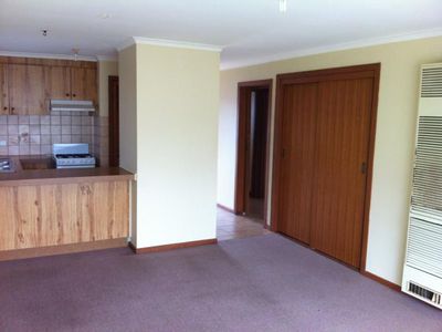 2 / 76 Woodville Park Drive, Hoppers Crossing