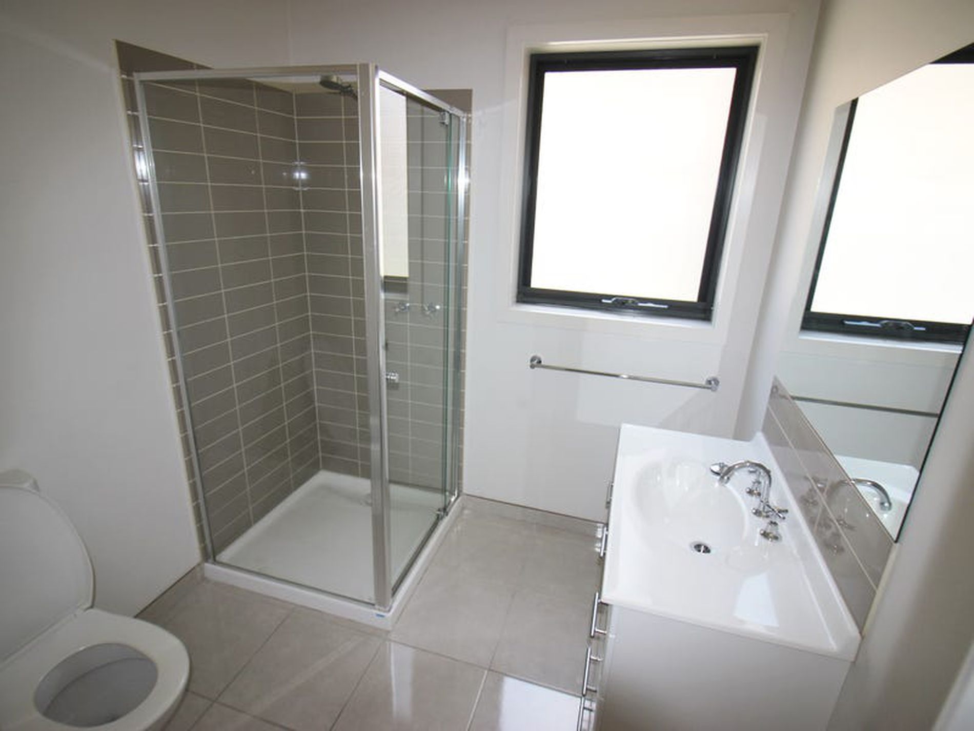 2 / 36 Benita Place, Leopold