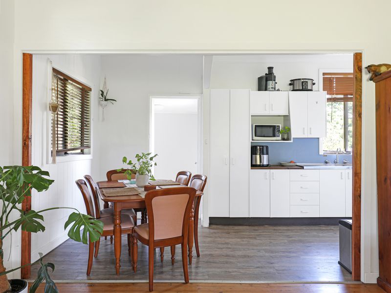 24 Kelly Street, Berkeley