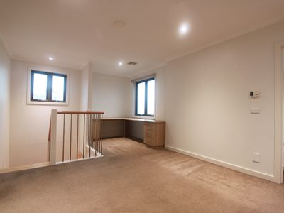 2 / 22 Sumersett Avenue, Oakleigh South