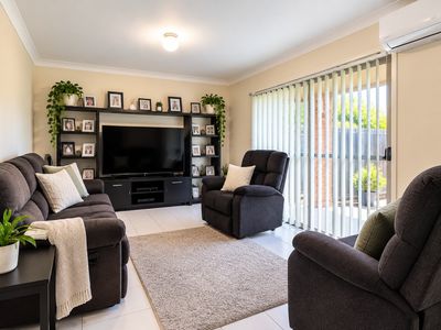 2 / 9 Alice Street, Clayton
