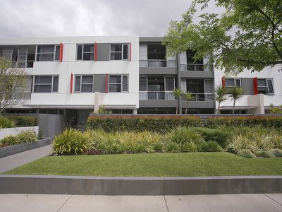 17 / 23 Bow River, Burswood