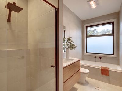 19E Sutton Avenue, Seacombe Gardens