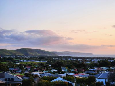 20 Mitchell Heights, Normanville