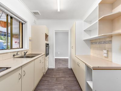 16 Bowman Street, Millicent