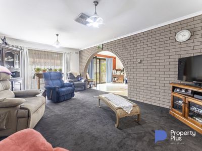 9-11 Clare Avenue, Lockington