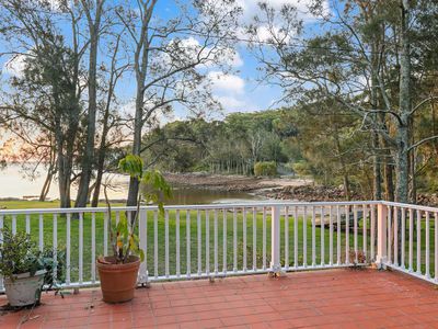 18 The Esplanade, North Arm Cove
