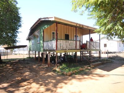 2 BENNETT STREET, Queenton