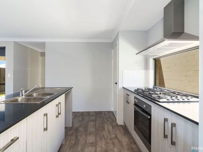 52 Equinox Avenue, Eglinton