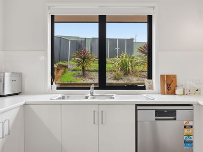 19 Lagoon View Court, Midway Point