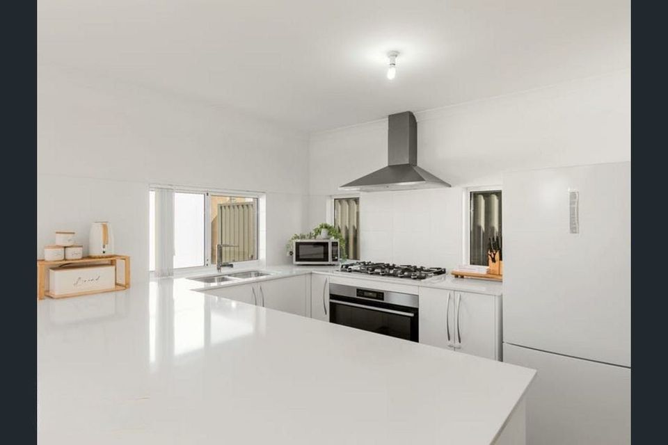 24 Nyilla Approach, Baldivis