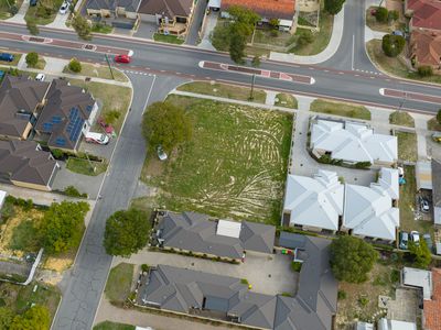 26 Stroughton Road, Westminster