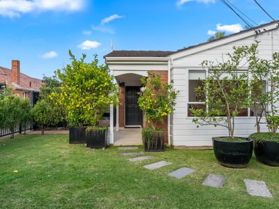 15A Milford Road, Milford