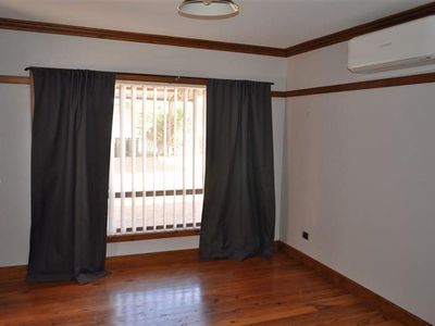5 Elm Place, Forbes