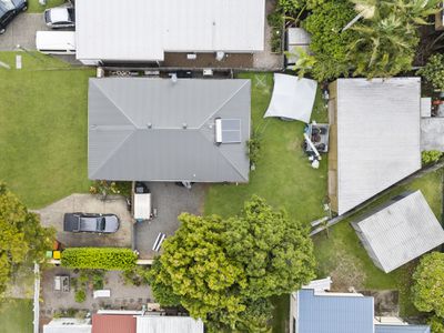 6 Cranston St, Wynnum West