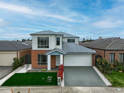33 Burford Way, Cranbourne North