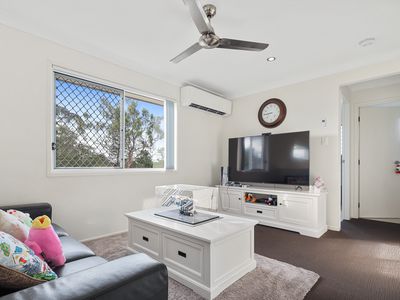 2 Weston Court, Bellbird Park