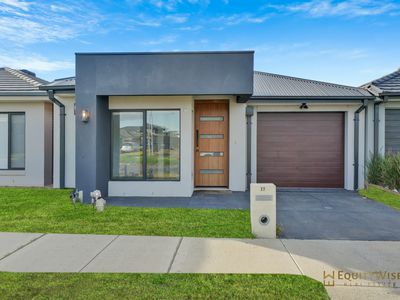 27 Thrums Road, Mambourin