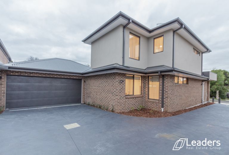 1 / 5 BRUCE STREET, Mount Waverley
