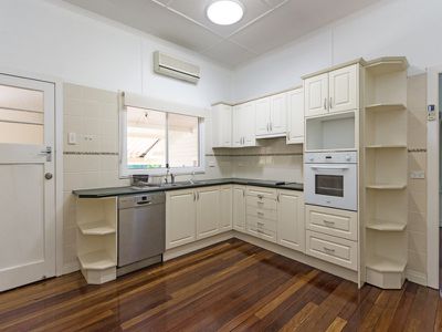 73 Woodford Street, One Mile