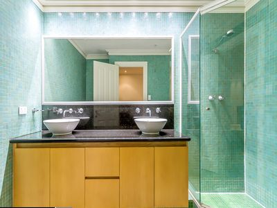 310 / 2 St Georges Terrace, Perth