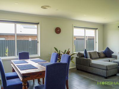 9 Stephens Street, Horsham