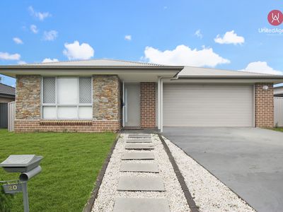 20 & 20A Furlong Drive, Currans Hill