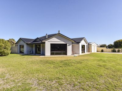 1 SMITH STREET, Southend