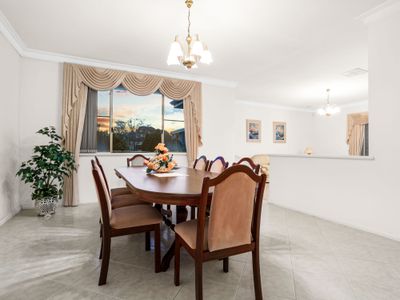 8 Rossiter Way, Winthrop