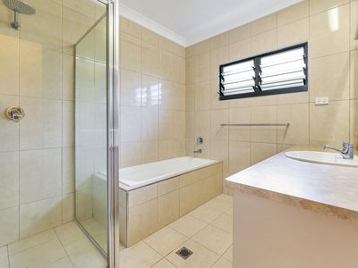 63 Wood Crescent, Rosebery