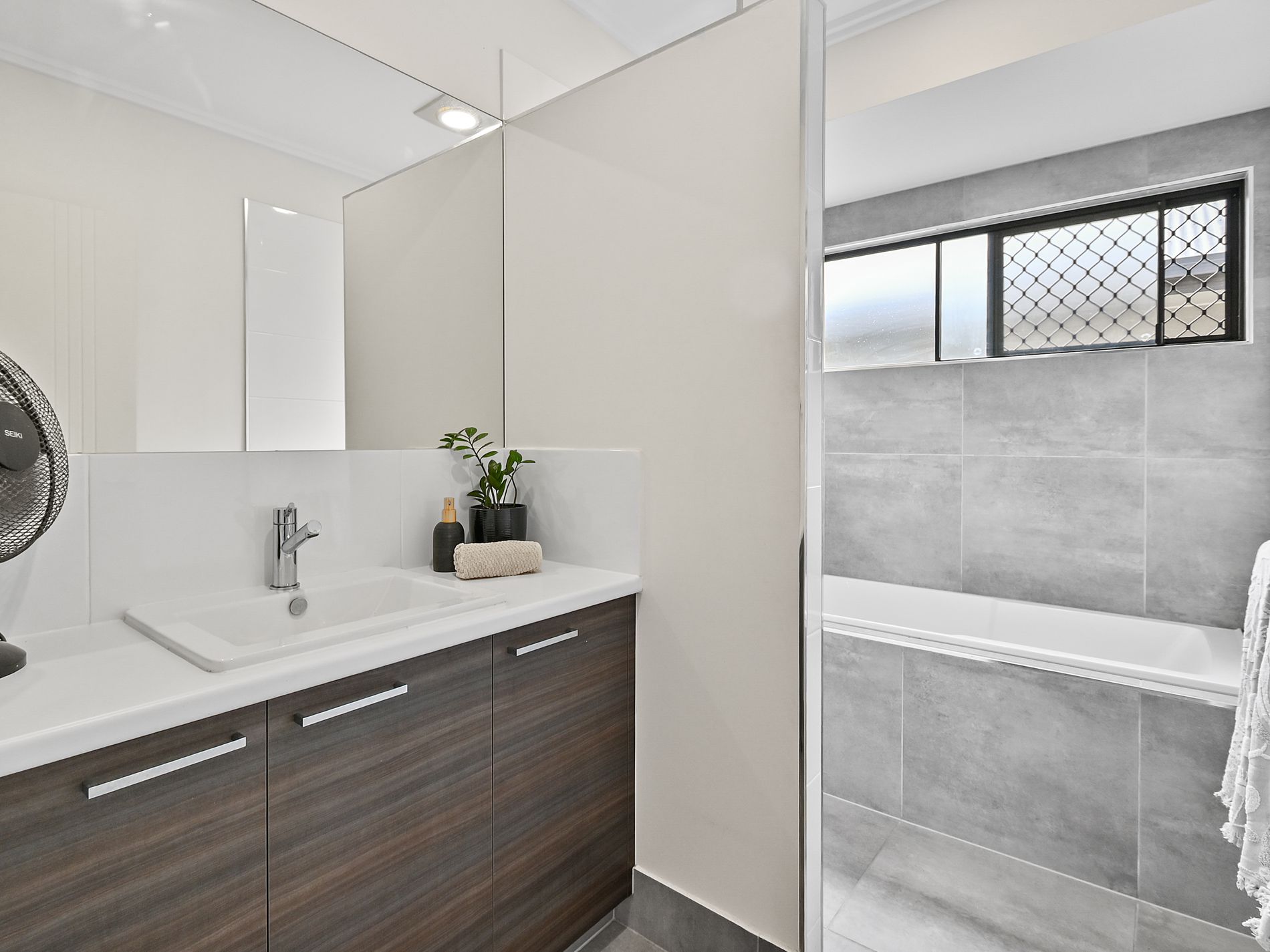 3 NEWRY TRAIL, Smithfield