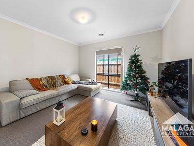 11 Arbourton Avenue, Aintree
