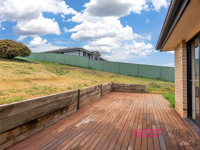 37 James Barnet Drive, Kelso